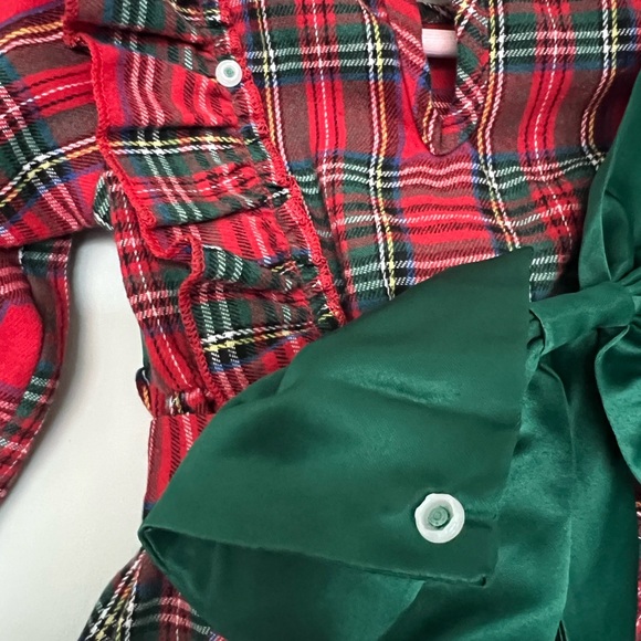 Red and Green Plaid Festive Costume - Picture 4 of 4